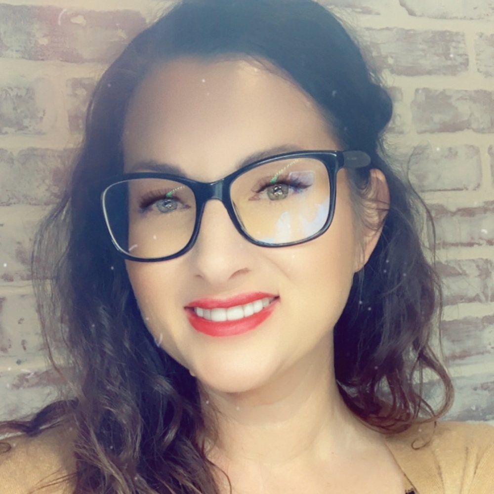 Meet your Posher, Kim